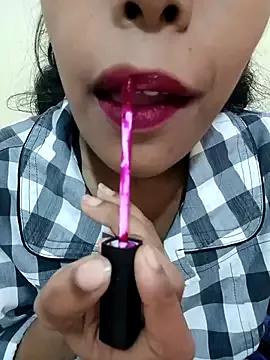 Fuck_me_babyy from StripChat is Freechat