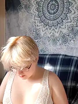 FynnRawr from StripChat
