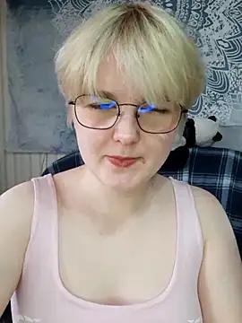 FynnRawr from StripChat