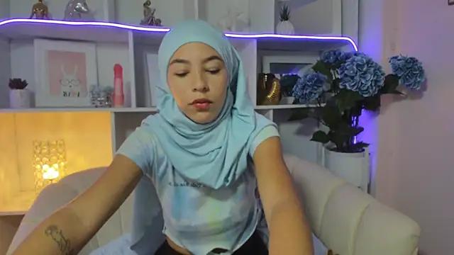 Gaby2_ from StripChat is Freechat