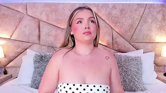 GaiaBaker from StripChat