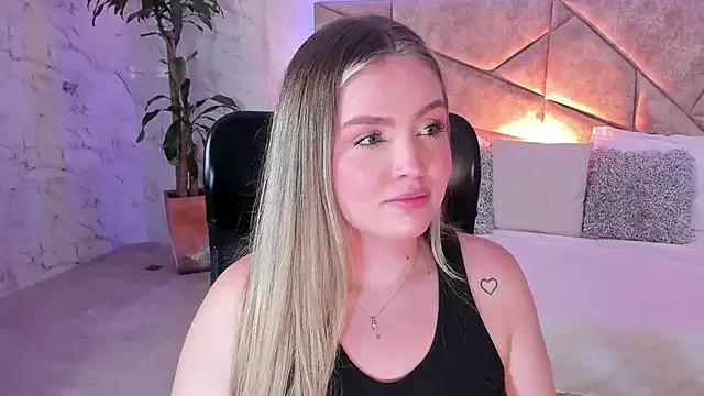 GaiaBaker from StripChat