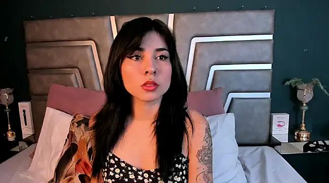 GaiaJones from StripChat