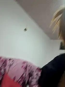 gatadeojosclaros from StripChat