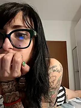 Gemmaviola from StripChat is Freechat