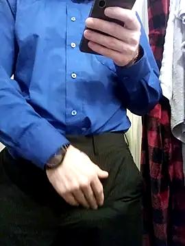 GeneralXMillyX from StripChat