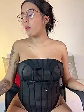 genesissara from StripChat