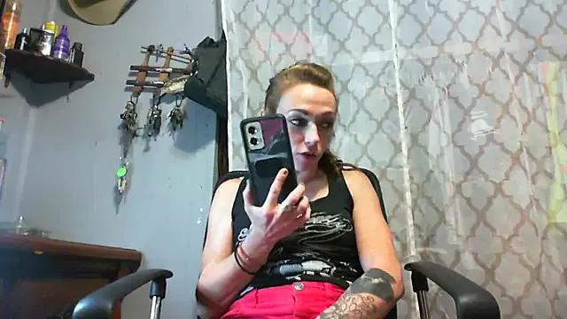 Genevieve143 from StripChat