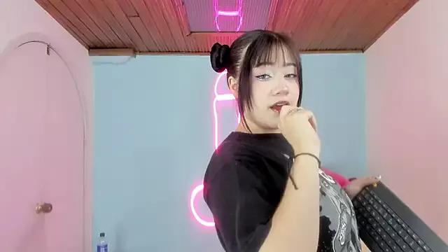 GENNESIS_LOVE from StripChat