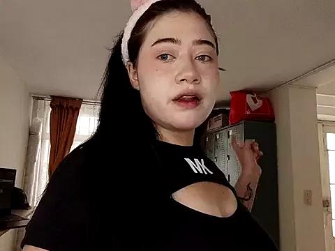 GENNESIS_LOVE from StripChat