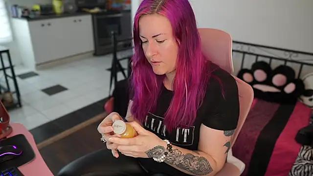 gennyrock from StripChat
