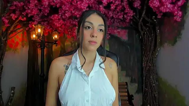 GeorginaCollins from StripChat is Freechat