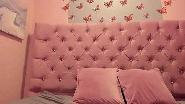 GiaBlaze_ from StripChat is Freechat