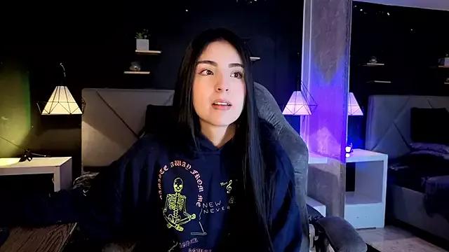 Giapearl25 webcams show profile image 