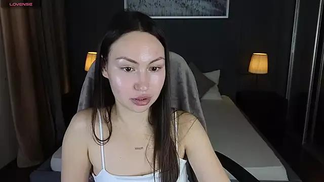 GIGI_BENNET from StripChat