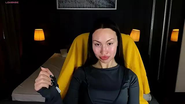 GIGI_BENNET from StripChat