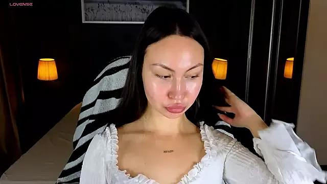GIGI_BENNET from StripChat