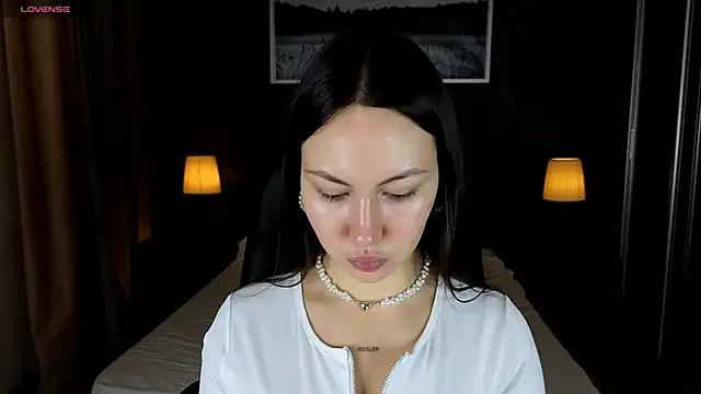 GIGI_BENNET from StripChat
