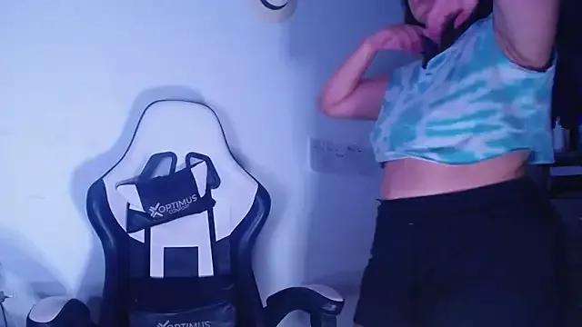 gigiqueen_18 from StripChat