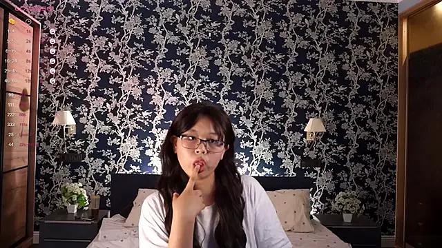GillianGabriel from StripChat is Freechat