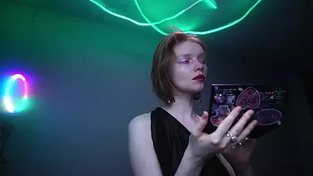 ginger_hugs from StripChat