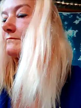 GingerKtm21 from StripChat