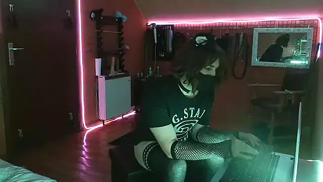 Ginny-the-bdsm-nympho from StripChat