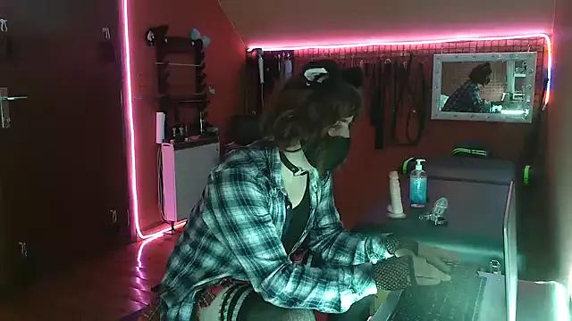 Ginny-the-bdsm-nympho from StripChat is Freechat