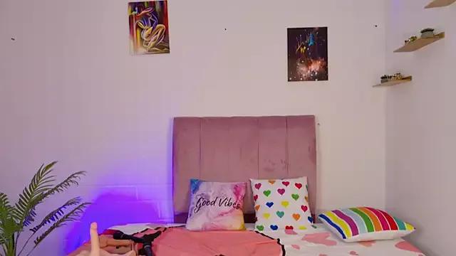 ginny_ross on StripChat