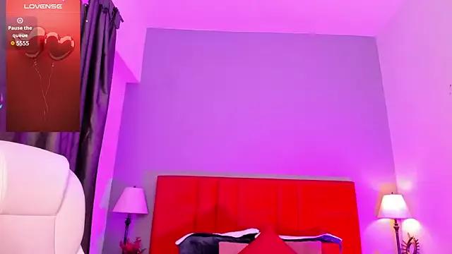 Giovanna_oliveira from StripChat is Freechat