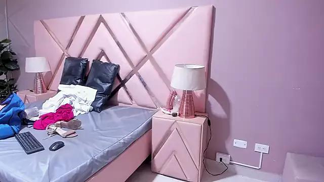 GiselJones from StripChat is Freechat