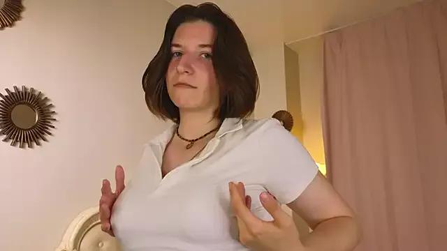 GladysFarro from StripChat is Freechat