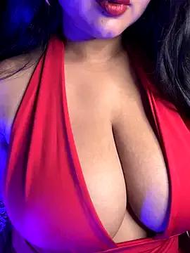 GLaM_GoDdEsS_143 from StripChat is Freechat