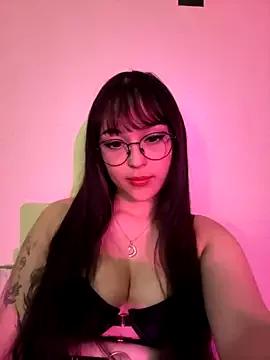 Gloomydoll from StripChat