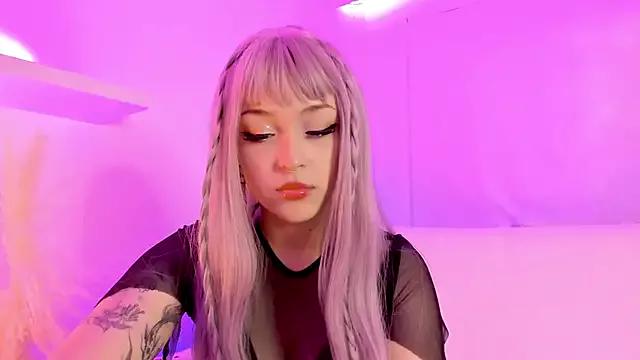 Gloomydoll from StripChat