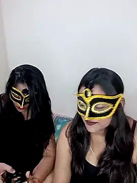 Goddess_Cats_X from StripChat