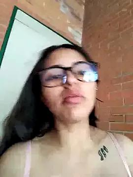 Goddesscut333 from StripChat
