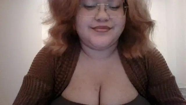 GoddessMocha from StripChat