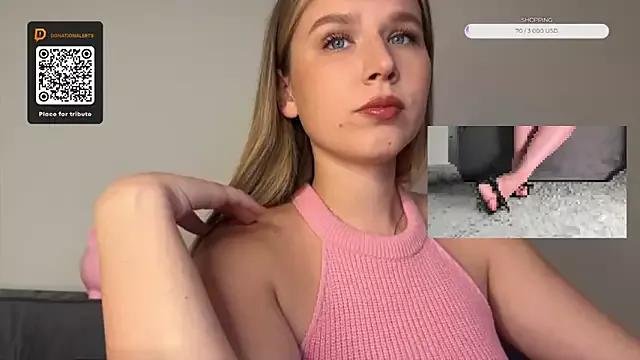 GoddessRoss from StripChat is Freechat
