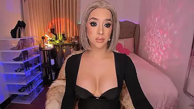 GoddessTransContessa from StripChat is Freechat