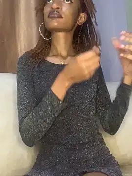 GoddessVee from StripChat