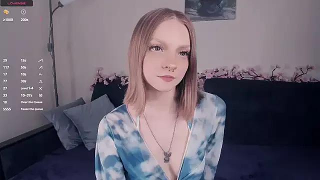Golden_dawn from StripChat is Freechat