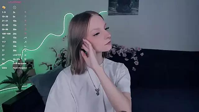 Golden_dawn from StripChat is Freechat