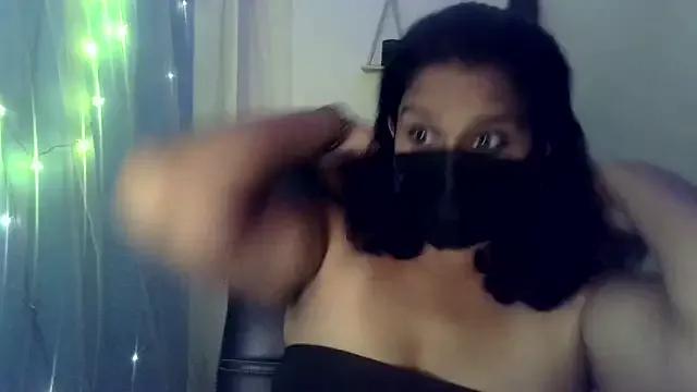 Golden_Flame webcams show profile image 