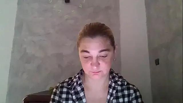 GoldenAngelMilf from StripChat is Freechat