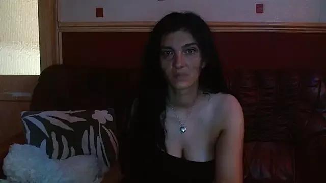 Goldgirl89 from StripChat is Freechat