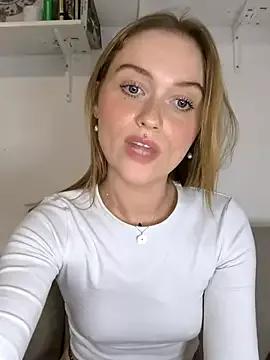 Goldi159 from StripChat is Freechat