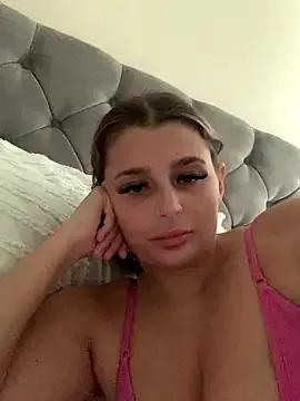 Goldiebaby from StripChat is Freechat