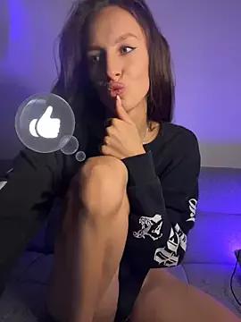 goodgirldevil from StripChat