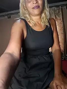 Goodgirlsue_77 from StripChat